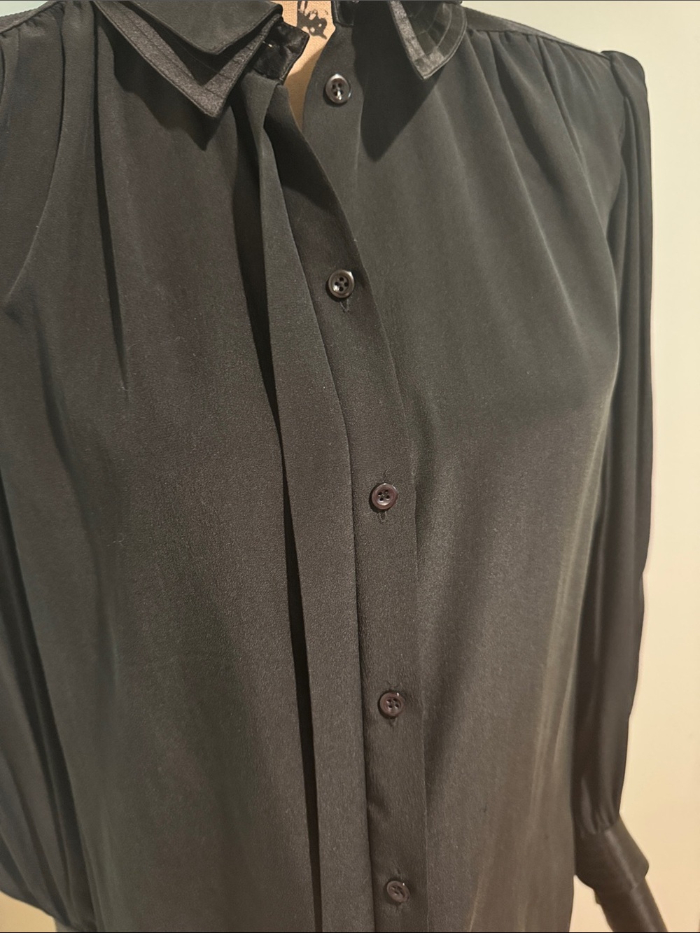 Vintage silk Francesca of Damon Black Long-Sleeve Collared Women's Blouse - Picture 9 of 13